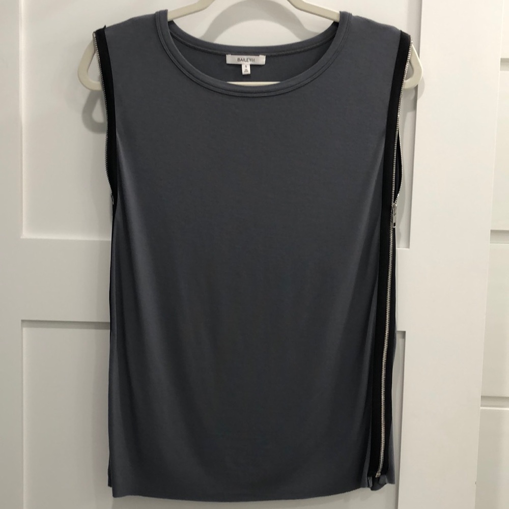 Bailey44 steel grey with zipper sides top